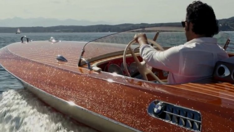 Гарсия е единственият собственик на автомобила и лодката BMW 507. Снимка: BMW