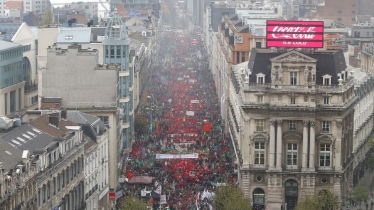 Протестът в белгийската столица през ноември срещу икономическите мерки на новото правителство. Снимка Reuters