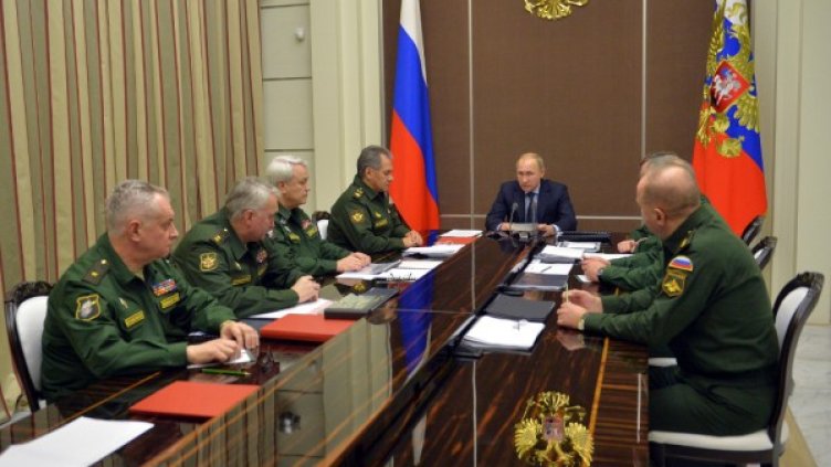 Владимир Путин на съвещанието. Снимка: Reuters