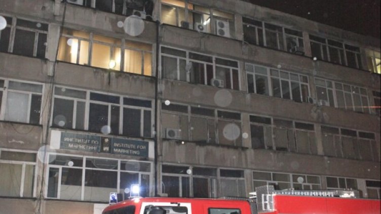 Пожарът в Канал 3. Снимка, архив Булфото