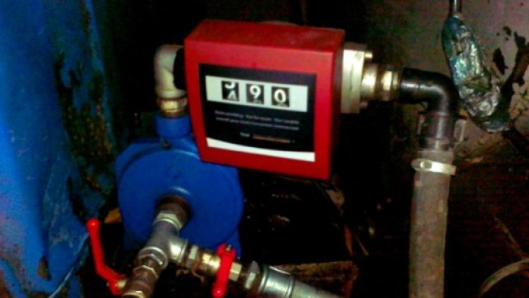 Нелегалната бензиностанция край София. Снимка Агенция "Митници"