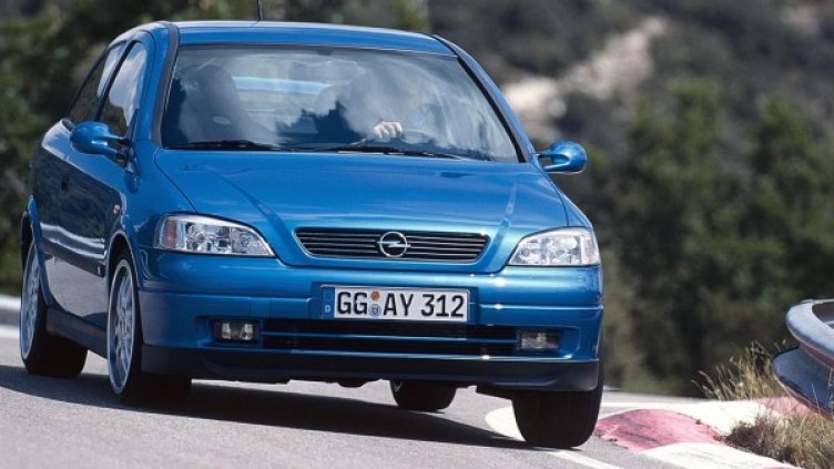 Първата Astra OPC. Снимка: Opel