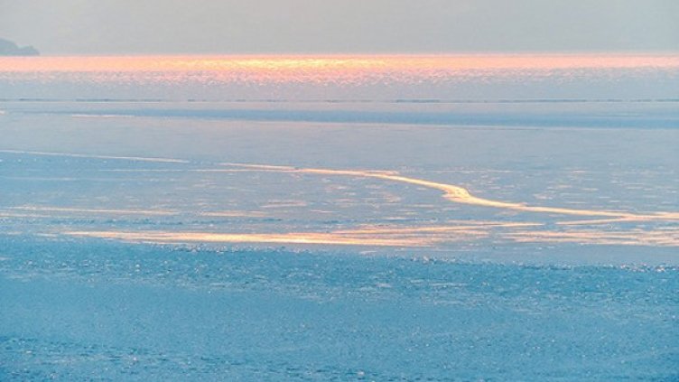 Ледената красота на Байкал