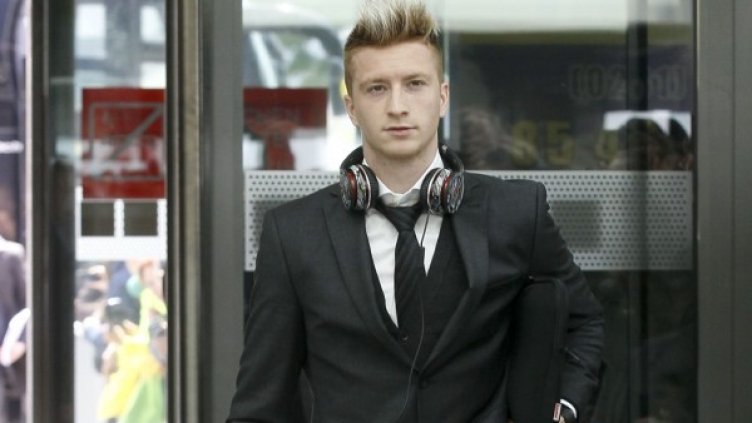 Занапред Ройс ще трябва да разчита на обществения транспорт. Снимка: Ройтерс