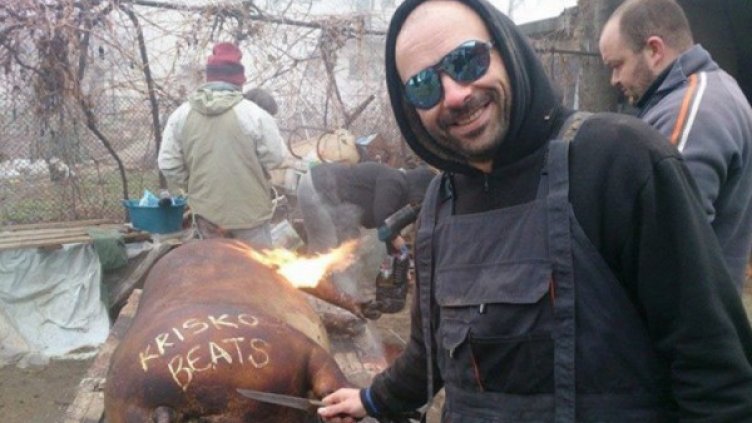 Спенс се подиграва на Криско. Снимка: Facebook