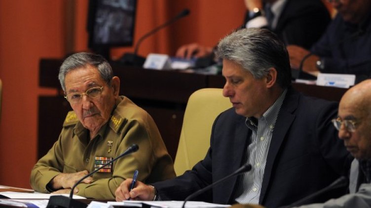 Куба я очаква трудна битка, прогнозира Раул Кастро