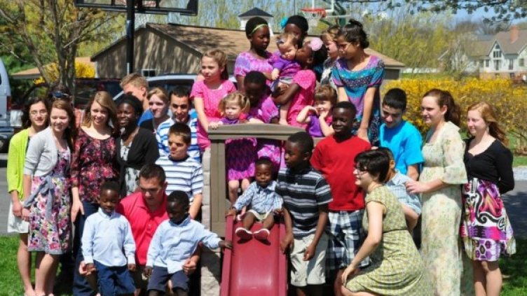 Част от голямото семейство Бригс Снимка: adoption.com