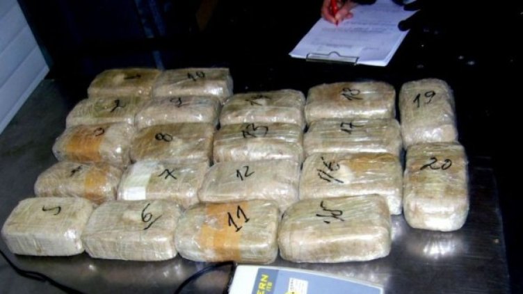 Откритият хероин на Капитан Андреево. Снимка Агенция "Митници"