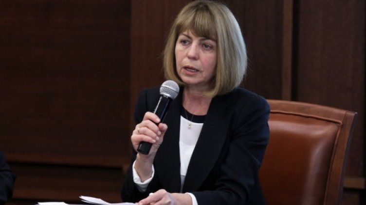 Йорданка Фандъкова по време на форума в Столична община. Снимка БТА