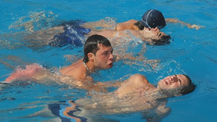 Водно спасяване. Архив: Булфото