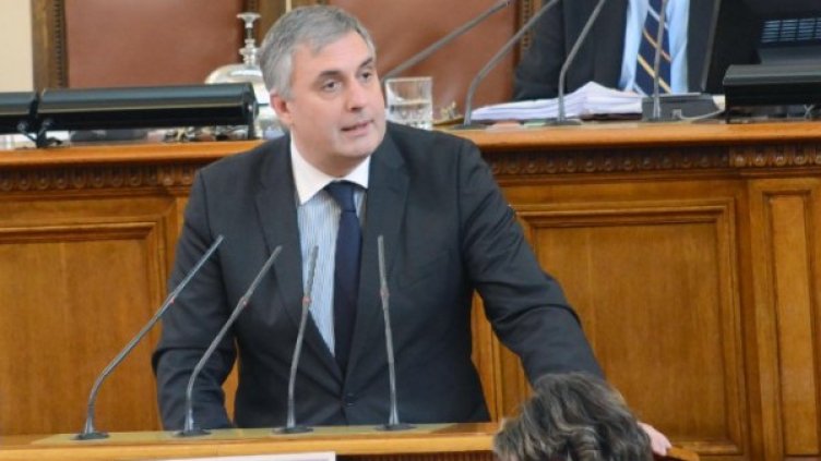 Социалният министър Ивайло Калфин Снимка: архив, Булфото