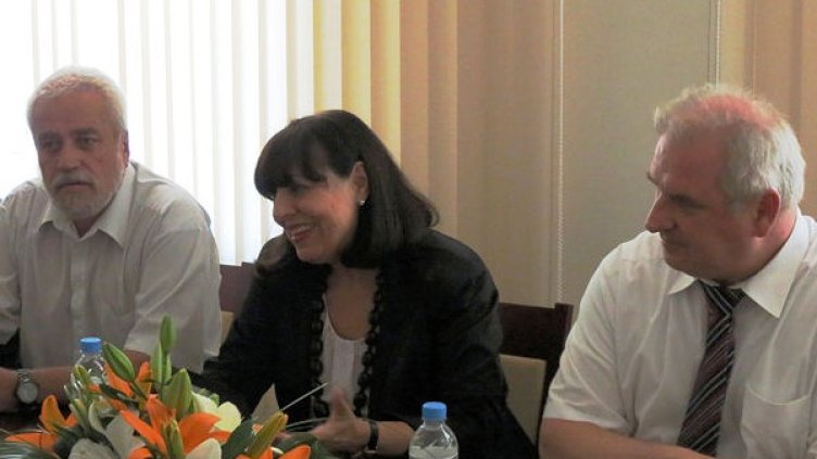 Елеонора Николова (в средата). Снимка: БОРКОР