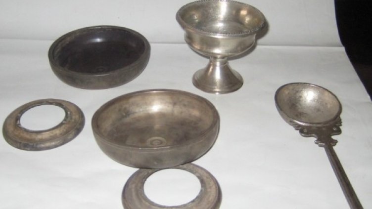 Част от иззетите антични предмети. Снимка ДАНС