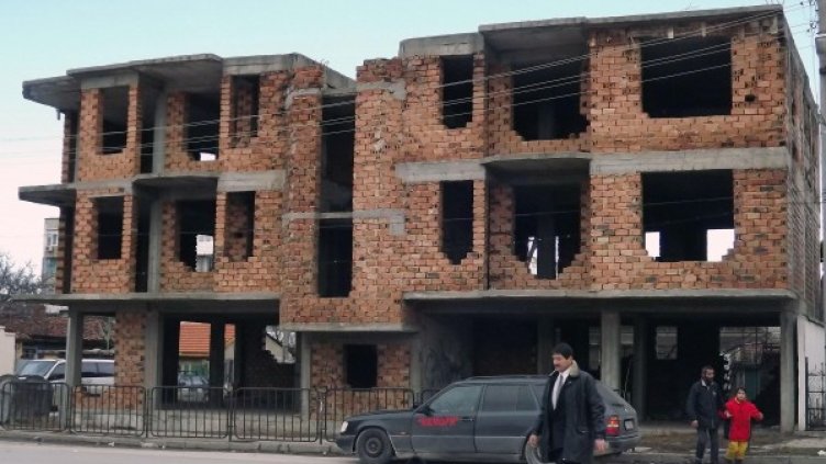 Изоставената сграда. Снимка: БулФото