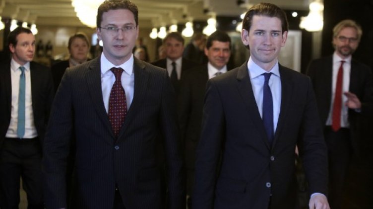 Даниел Митов и Себастиан Курц (д). Снимка: БТА