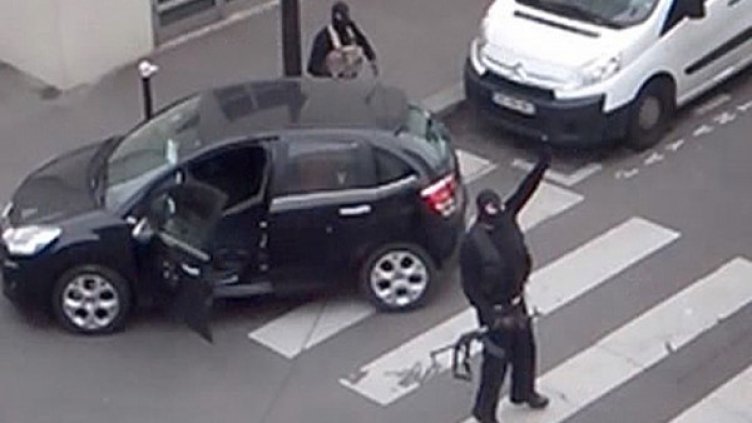 Саид и Шериф Куаши малко след нападението срещу "Шарли ебдо". Снимка: Reuters