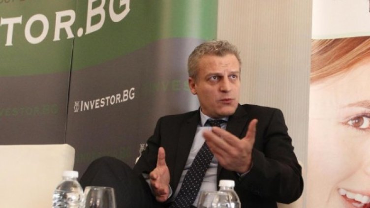 Здравният министър Петър Москов представя реформите в сектора на здравния дебат на Puls.bg. Снимка: БТА