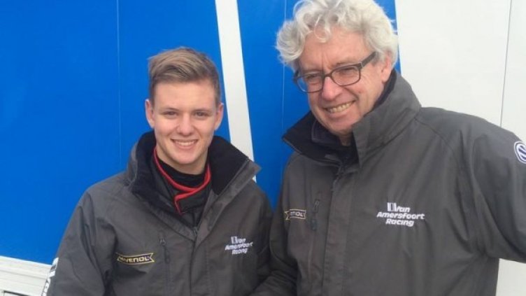 Мик Шумахер уверено върви по стъпките на баща си. Снимка: Facebook