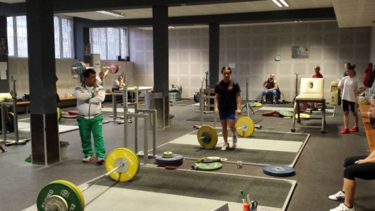 Снимка: БФ по щанги