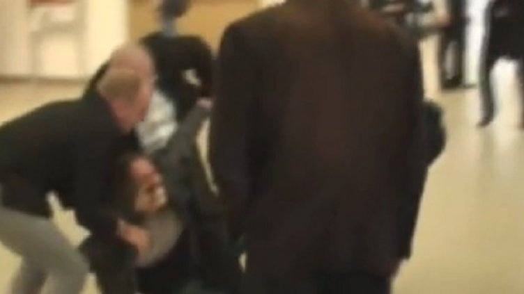 Лепенка за питащ! Скандал с полския президент