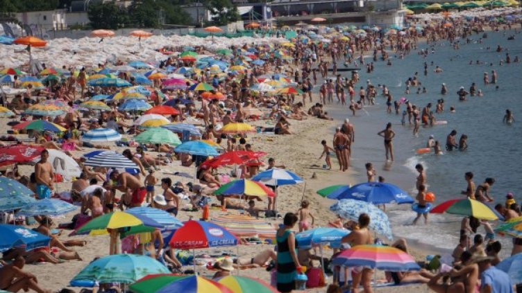 Руските и украински туристи ще взимат по-лесно български визи