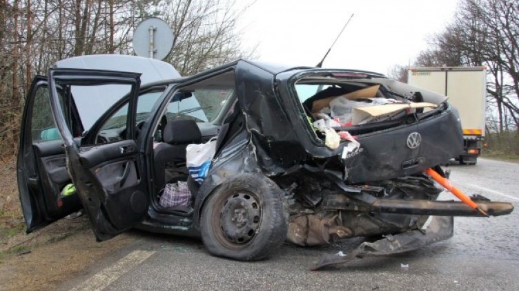 Една жертва и 15 ранени на пътя през денонощието