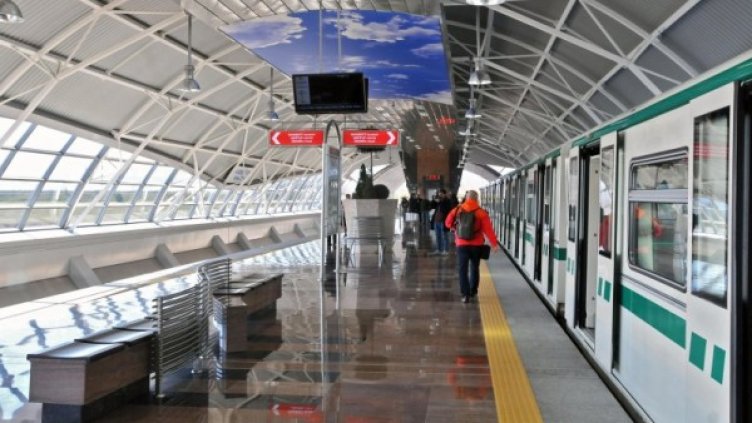 Метрото се превръща в предпочитан начин за предвижване до Летище София. Снимка: Булфото