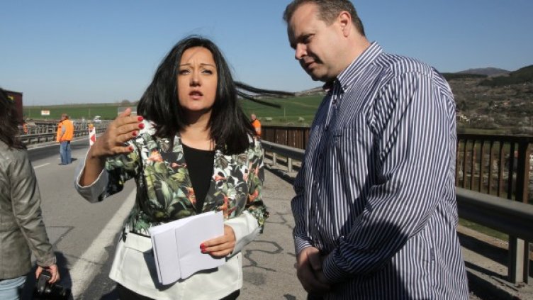 Лиляна Павлова по време на инспекцията. Снимка: БТА