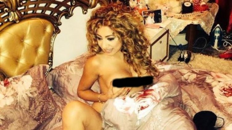 В медиите изтекоха еротични кадри на Роксана. Снимка: Блясък