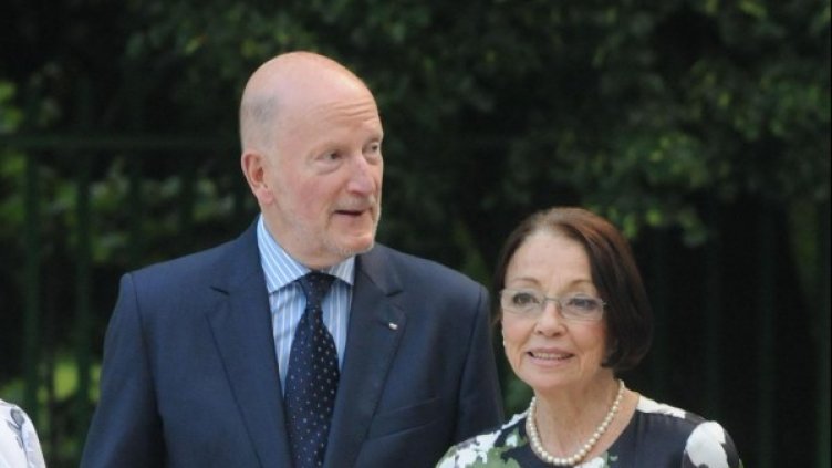 Симеон Сакскобургготски и съпругата му. Снимка: Булфото, архив