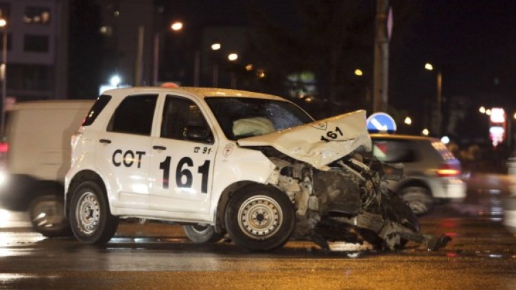 СОТ-аджии и "Порше" в столичен сблъсък