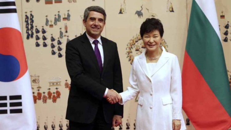Росен Плевнелиев и Пак Гън Хе. Снимка: БТА