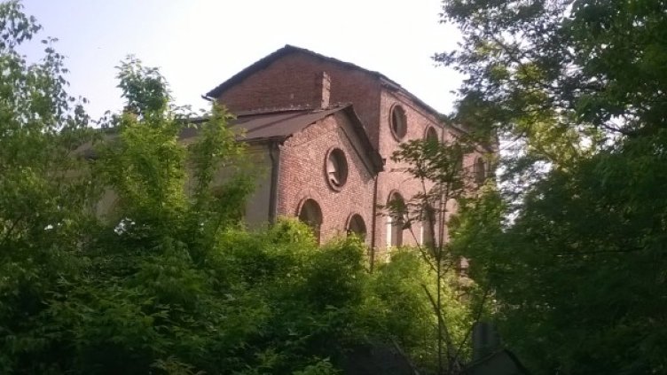 Снимки: Dnes.bg и Wikipedia