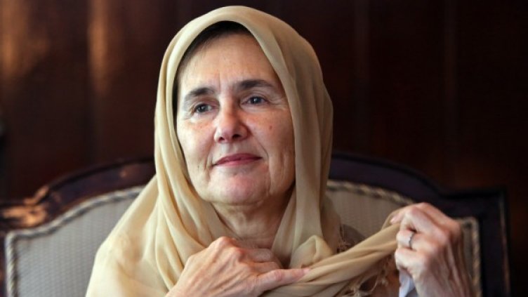 Първата дама на Афганистан къса с табутата