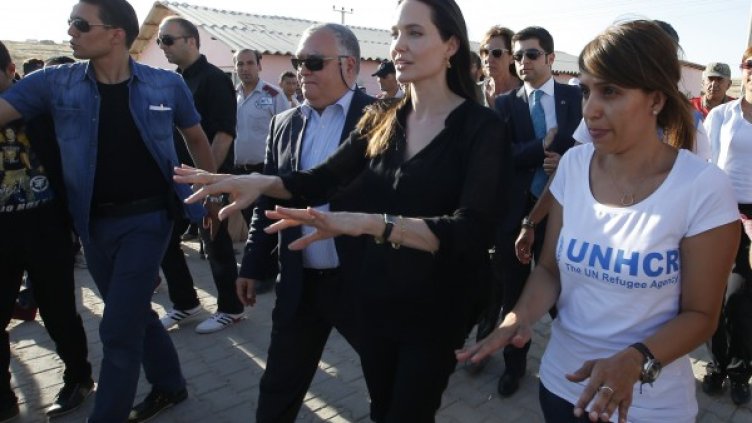 Анджелина Джоли при посещението си в Турция. Снимка БТА