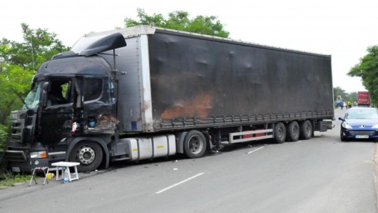 Един човек е загинал на пътя през денонощието