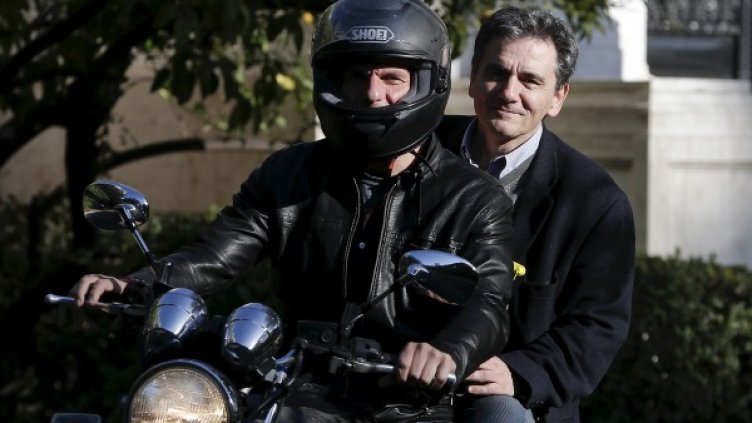 Варуфакис и неговият наследник Евклидис Цакалотос. Снимка: Ройтерс