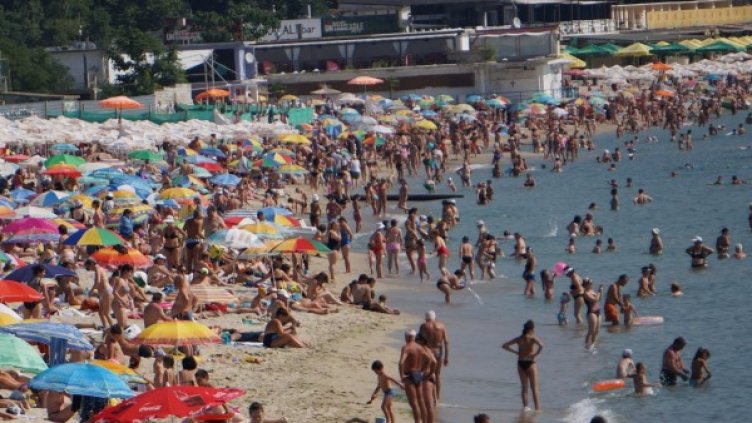 Специалистите предупреждават за опасно топло време. Снимка: Булфото