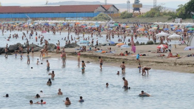 И на морето ще стане много горещо. Снимка: Булфото, архив