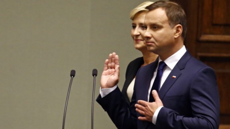 Анджей Дуда полага клетва. Снимка: Reuters