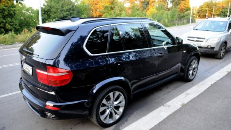 Колата на Ламбовски, на която бе поставено взривно устройство. Снимка: Булфото