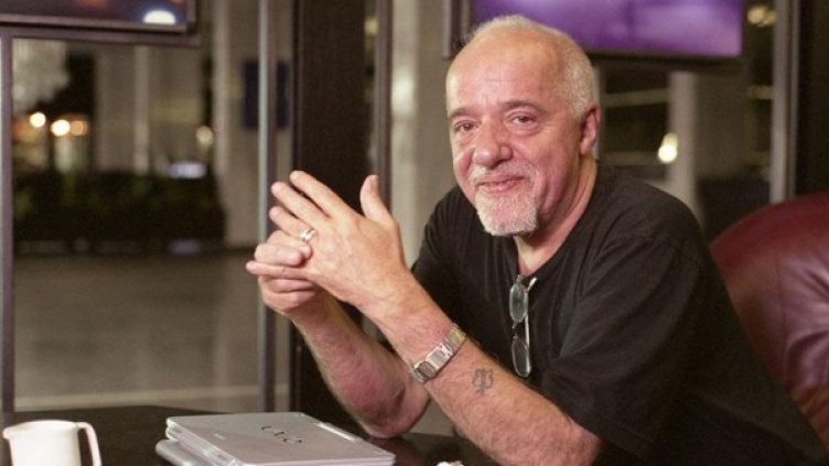 Снимка: paulocoelho.com