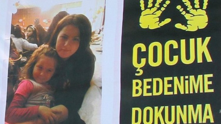 Жертвите на Мерт Мехмед. Снимка:  Impact Press Group, архив