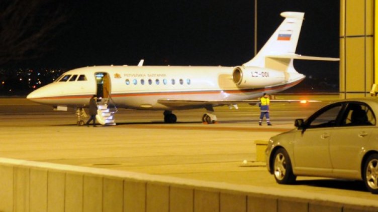 Правителственият "Фалкон". Снимка: архив, Булфото