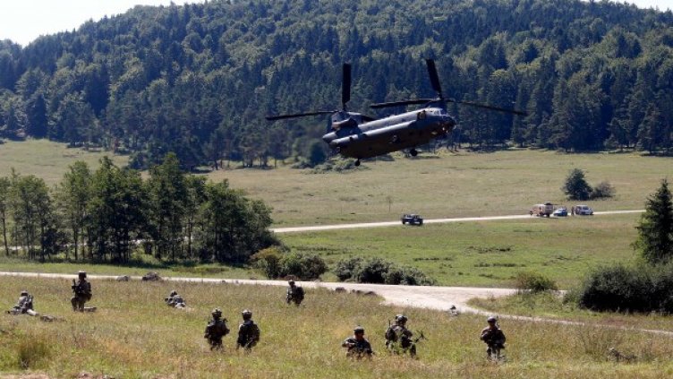 Военни учения. Снимка: архив, Ройтерс