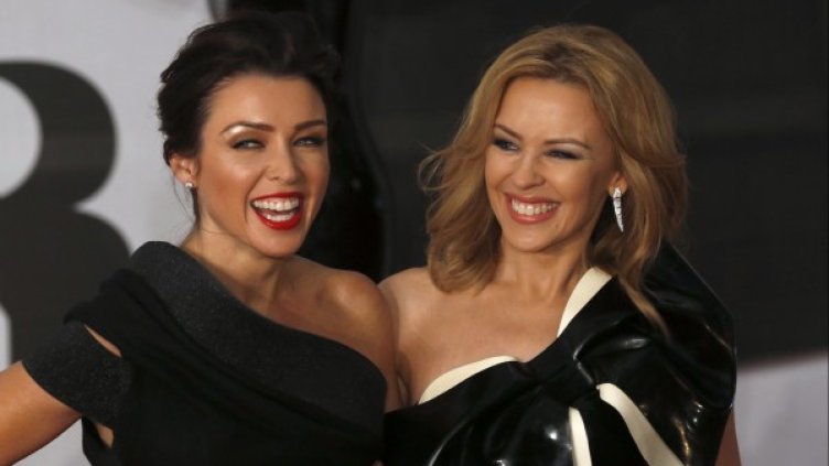 Сестрите Миноуг ще атакуват класациите преди Коледа. Снимка: Reuters