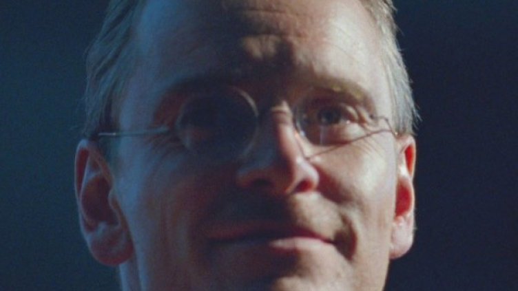 Майкъл Фасбендър като Стив Джобс във филма на Дани Бойл. Снимка: Форум филм