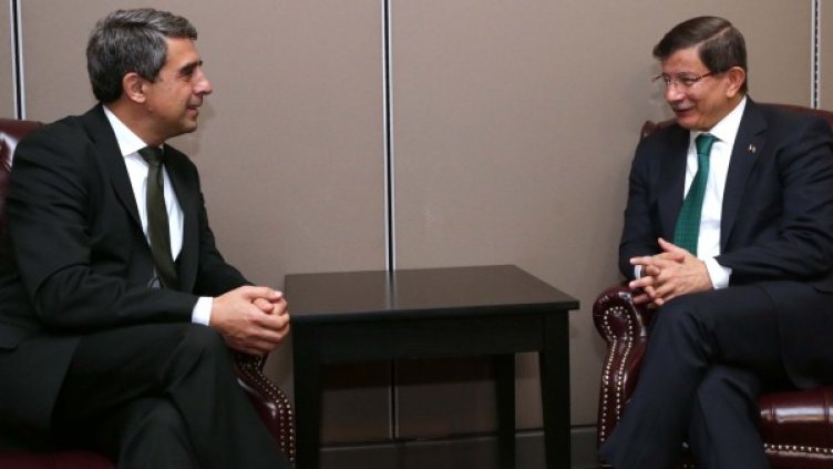 Росен Плевнелиев и Ахмет Давутоглу (д). Снимка: Президентство