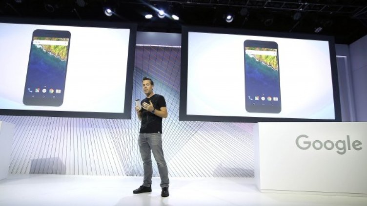 Google следват стъпките на Apple, но твърде плахо