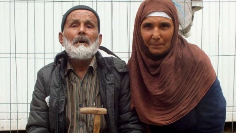 110-годишният Абдул, заедно с дъщеря си. Снимка: Bundespolizei